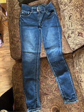 High-Rise Ankle Crop Jeans in Dark Blue Butt Lifting Jeans